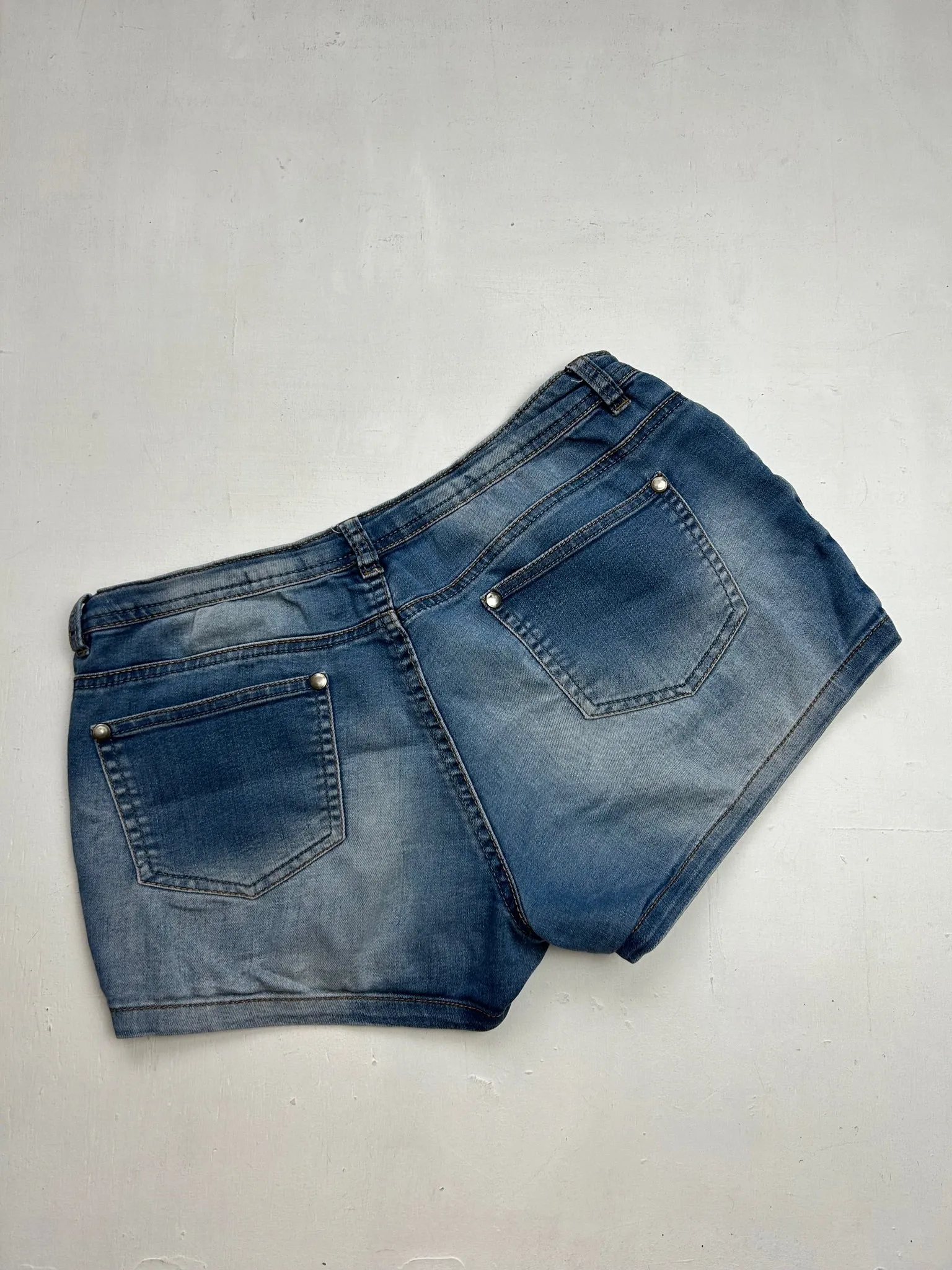 Blue denim low rise mini short (M)